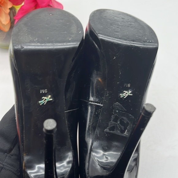 Kenneth Cole Giselle Peep Toe Black Patent Leather Stiletto Heels Sz 9. BHE0942B - Picture 9 of 13